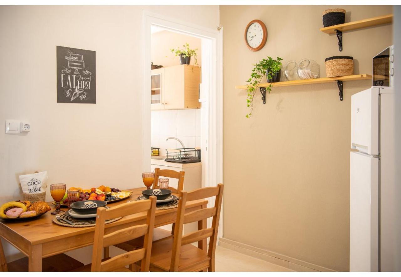 F' Eris Nest Apartament *